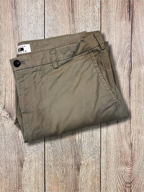 Men’s Joseph Abboud Chino Pants in Khaki